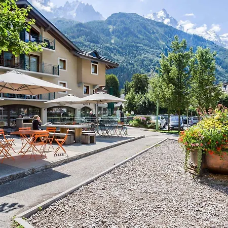 In Mit Geraeumigem Balkon Und Weitem Blick By Interhome